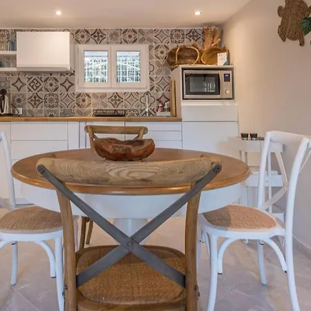 Apartment 2 Pieces Au Coeur De St Jean Cap Ferrat